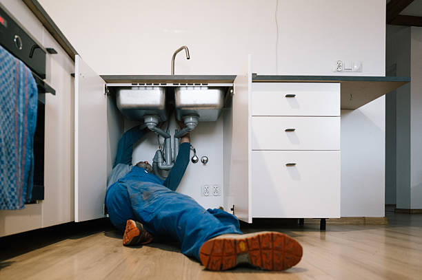 Professional Pipe Repair technician working in Odessa, DE
